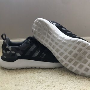 adidas Shoes - Adidas Cloudfoam Lite Racer men’s size 10 adidas Shoes - Adidas Cloudfoam Lite Racer men’s size 10